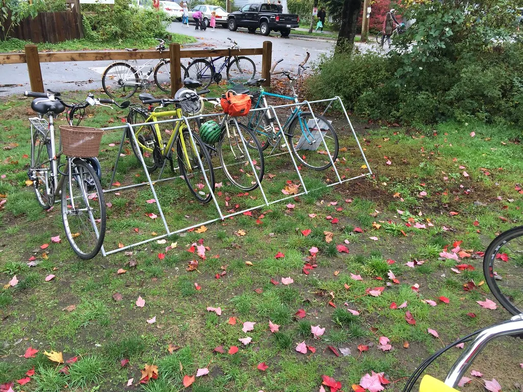 Bicyclette dans une rue de marché